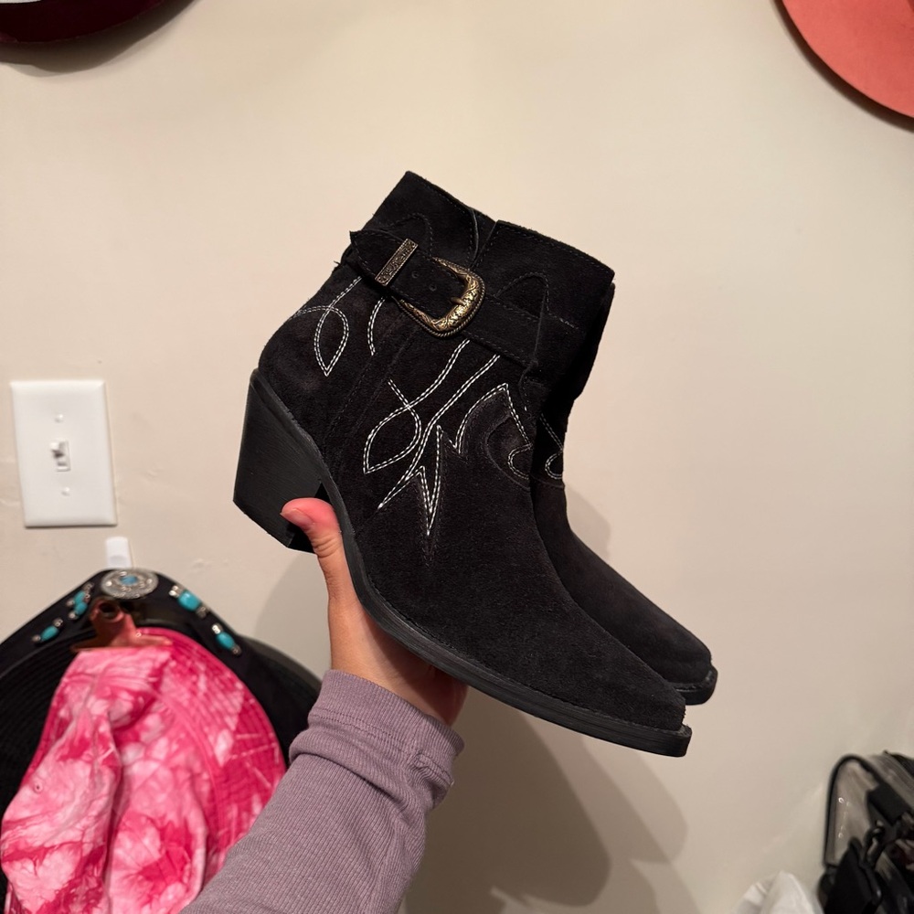 Dingo Black Suede Ankle Boots